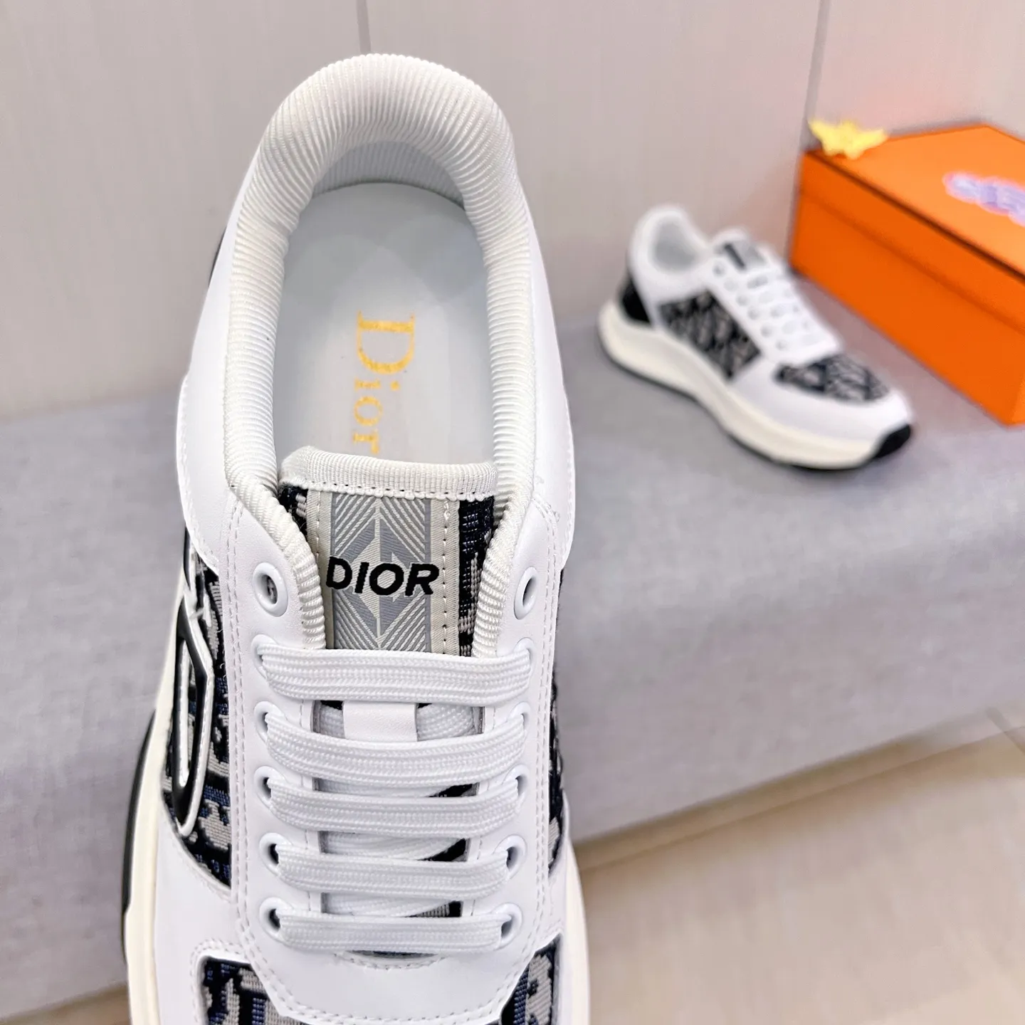 Men's Men's Shoes Men's Shoes💰 460 Men's Men's Shoes💰[Dior]🔥Men's high-end brand of shoes official website 1:1 latest masterpiece: the upper is made of Italian imported first-layer cowhide with a comfortable and breathable lining➕original non-slip and wear-resistant outsole🔥, making walking more convenient and comfortable! An exclusive new model, a stunning work, a beautiful 1:1 replica [color] compared to the official quality! Create a fashionable personality to set off your uniqueness! A must-have for trendy men! Classic🔥Size: 38-44 Color: 🔥Multiple colors available🔥